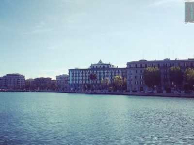Lo skyline del quartiere Umbertino visto dal mare